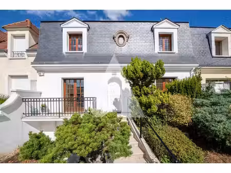 ormesson sur marne  belle maison familiale 8 pièces de 170 m2