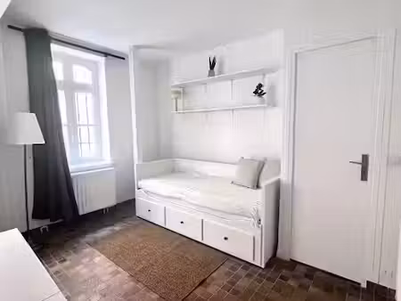 location meublée appartement 1 pièce 16 m² à paris 4ème (75004)  1 200 €