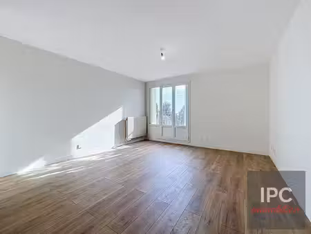 domont - 5 pièces - 4 chambres - 81 55m² -