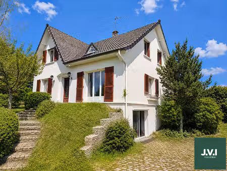 a vendre - bas-montmorency  maison familiale 218 m² - 7 pièces  5 chambres
