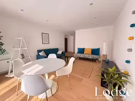 location meublée appartement 4 pièces 83 m² à aix-en-provence (13090)  2 070 €