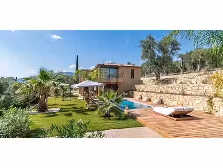 villa avec piscine en bord de mer opio (06)