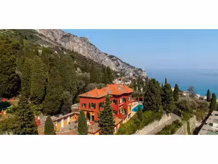 villa avec piscine et jardin menton (06)