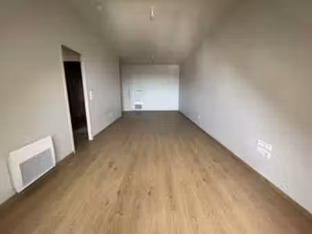 location appartement 2 pièces au mans (72000) : à louer 2 pièces / 45m² le mans