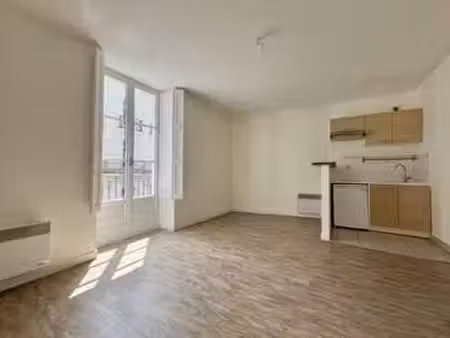 location appartement 2 pièces à nantes centre ville (44000) : à louer 2 pièces / 33m² nant