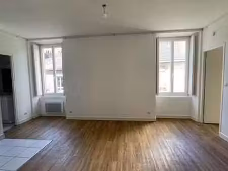 location appartement 2 pièces à nantes zola (44000) : à louer 2 pièces / 34m² nantes zola