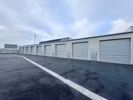 location garage box et parking à saint-gilles-croix-de-vie croix de vie (85800) : à louer 