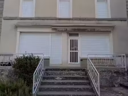 location appartement 3 pièces 80 m² à moyrazès (12160)