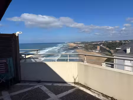 t3 dernier étage vue mer