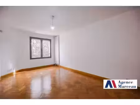 studio de 26m2 à courbevoie quartier pierre lhomme