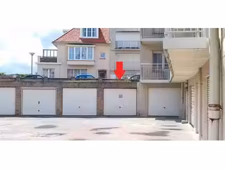 garage à louer à westende pour € 125