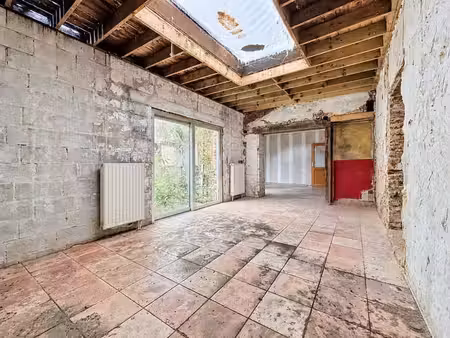 maison - 5ch - jardin - 2 terrasses - a renover entierement