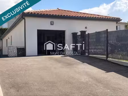 maison 140 m2- 4 chambres- garage- terrain 904 m2