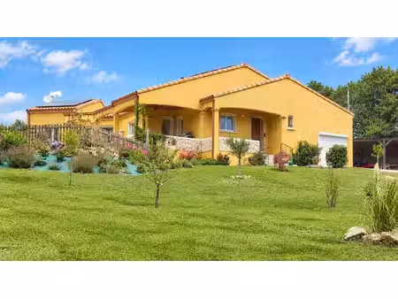 villa pp 6 pièces 157 m2 garage box piscine terrain 3000 m2