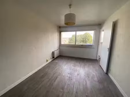 location appartement 1 pièce 21.5 m² à caen (14000)  486 €