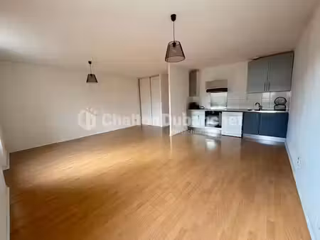 location appartement 2 pièces 50.68 m² à roanne (42300)  390 €