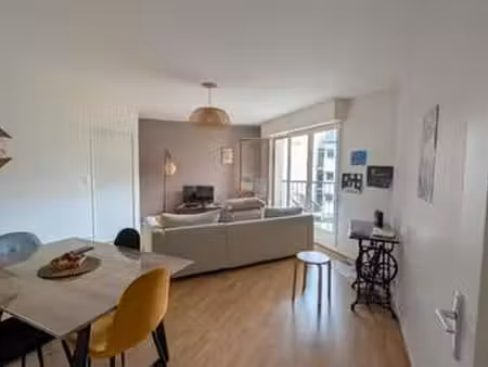 location appartement 2 pièces meublé à rennes bourg l'evêque (35000) : à louer 2 pièces me
