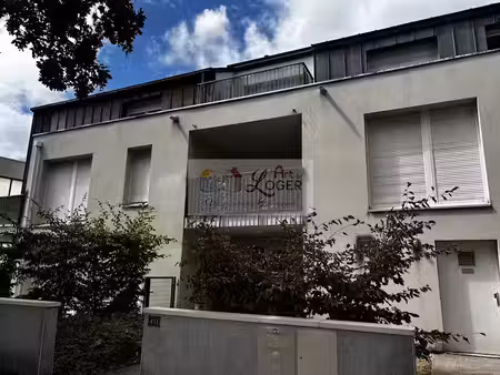 location appartement 2 pièces 43.94 m² à nantes (44000)  599 €