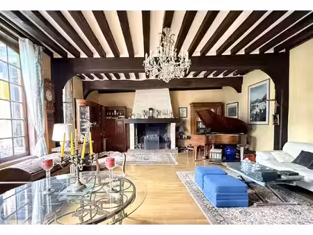 appartement de luxe à vendre dans le quartier vieux marché-cathédrale