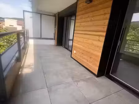 location appartement 3 pièces 64 m² à clermont-ferrand (63000)  890 €