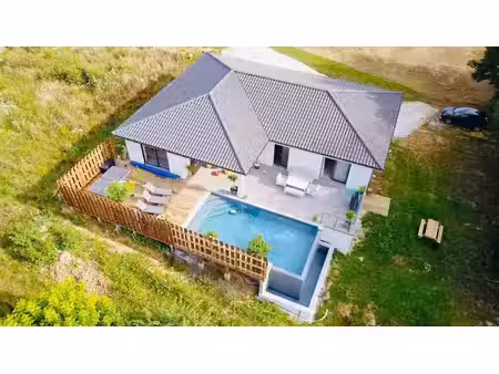 vente maison 5 pièces 202 m² à perigueux (24000)  469 000 €