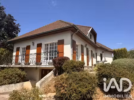 maison traditionnelle à cuiseaux (71480)