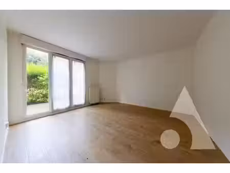 appartement evry courcouronnes 2 pièce(s) 44 m2