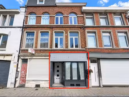 immeuble mixte à 2 pas de la médiacité