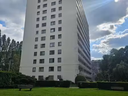 studio 1 ch. avec balcon zaventem  magnifique vue dégagée