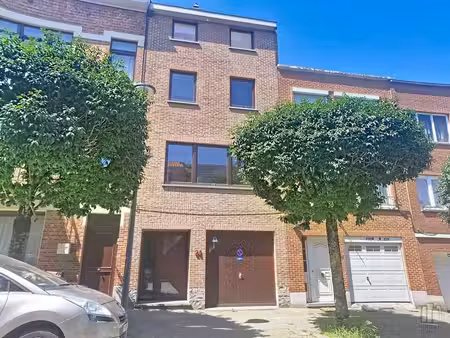 anderlecht | maison 4 ch. | sdb + sdd | garage dbl | jardin