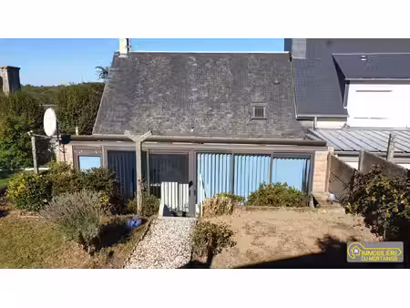 proche commerces - mortain-bocage