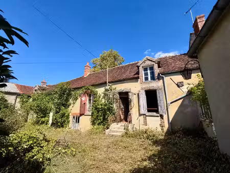 maison sur la commune de guerchy entre auxerre et joigny de