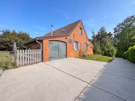 mélin - charmante maison 3 ch. + bureau de +/-155 m² - peb d