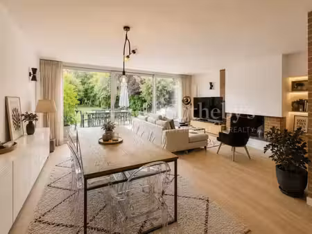 maison de luxe à vendre dans le quartier croisé laroche-rouges barres