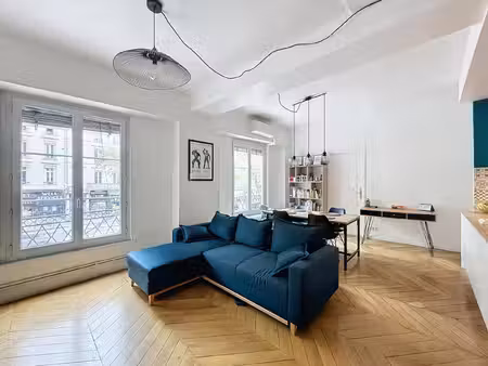 appartement 3 pièces prêt à vivre au pied du métro d