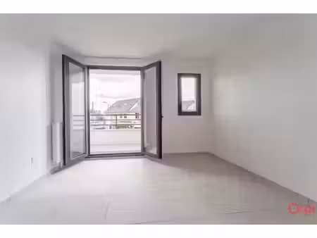 location appartement 1 pièce 26.1 m² à sainte-genevieve-des-bois (91700)  690 €