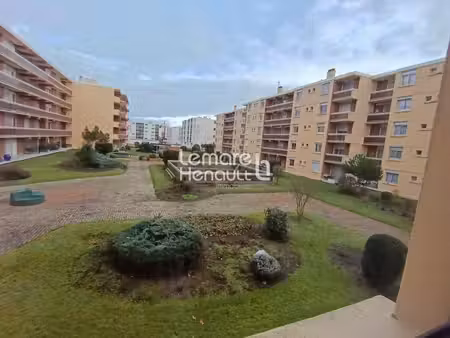 f4  dans résidence gardien & ascenseur – parking et cave – 84.20 m²