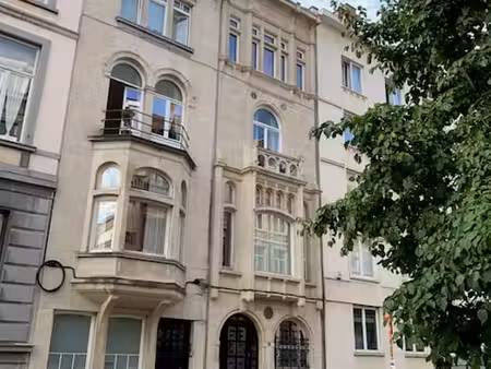 appartement 1 chambre semi meublé à ixelles