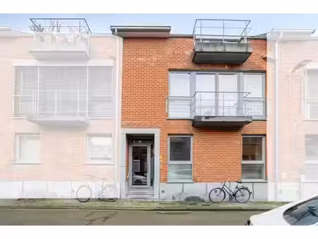recent appartement met stadstuin