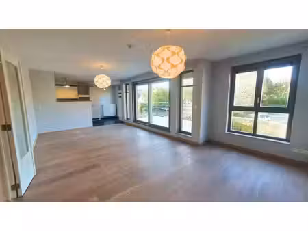 très bel appartement 3 chambres  proche de tout et au calme