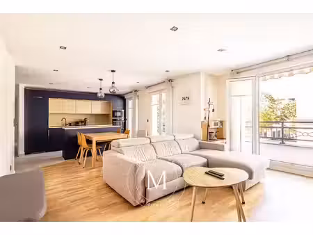 appartement 3 pièce(s) 68.42 m2 avec balcon  cave