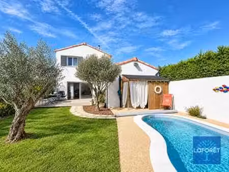 vente maison piscine aux sables-d'olonne (85100) : à vendre piscine / 130m² les sables-d'o
