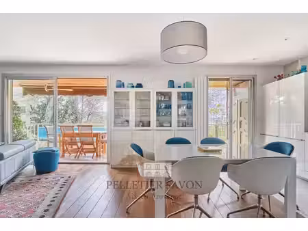 appartement spacieux avec terrasse et annexes - résidence de