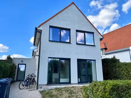 bemeubelde studentenkamer met privé-keuken & badkamer – h...