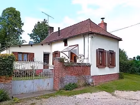 maison de campagne sur un terrain 2800 m²