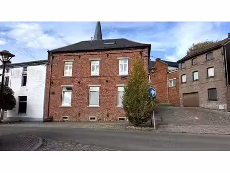 rez-de-chaussée d’une charmante maison lumineuse