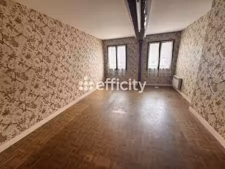 immeuble 7 pièces - 140 m²