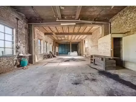 spacieux entrepôt de stockage au centre de kortenberg