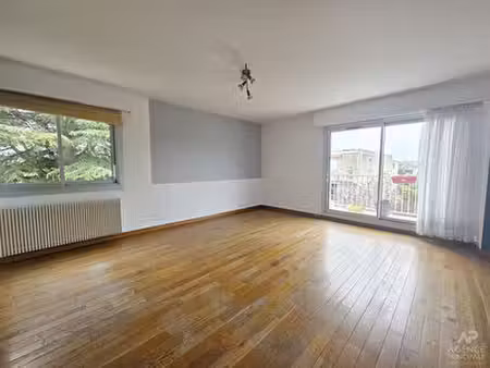 appartement rueil-malmaison 3 pièce(s) 69.84 m2