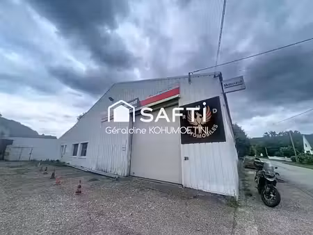 location locaux professionnels 4 pièces 600 m² à ploërdut (56160)  1 250 €